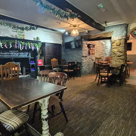 酒店 The Snooty Fox Pub