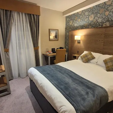 The Snooty Fox Pub Hotel 3*